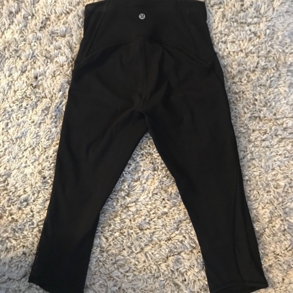High-waisted Lululemon cropped leggings